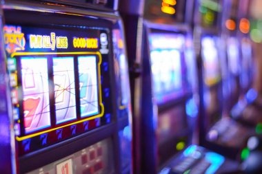 meg288 live American Roulette table with professional dealer and multi-camera setup